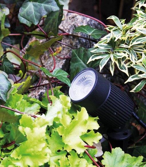 Installera trädgårdsbelysning | Byggmax Installera trädgårdsbelysning | Byggmax
